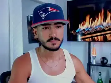 Chaturbate Live Sex Cam of david_johnson372