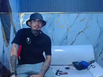 Chaturbate Watch Live Sex Cams of boy_tatto77