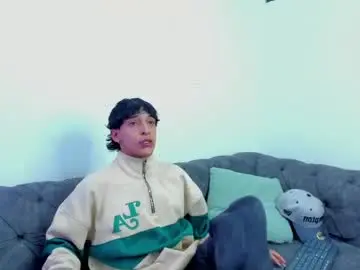 Chaturbate Live Sex Cam of kroywave