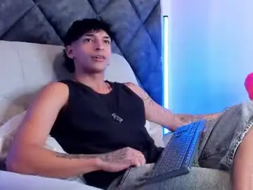 Chaturbate Best live sex cam show of kroywave