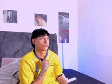 Chaturbate Best live sex cam show of kroywave