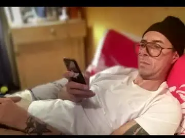 Chaturbate Live Sex Cam of skyfly333