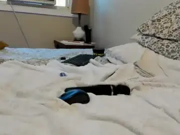 Chaturbate Free Porn Cam of p_guin12345