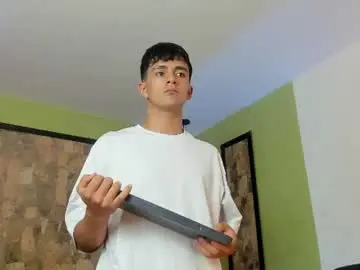 Chaturbate Watch Live Sex Cams of axel_draven