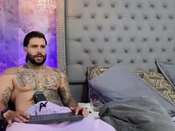 Chaturbate Live Sex Cam of apolo_ryder