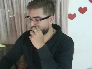 Chaturbate Live Porn of dylanhot10