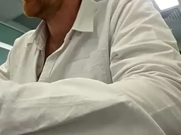 Chaturbate Adult Webcam of aussie_dadbod6969