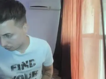 Chaturbate Watch Live Sex Cams of dreamboy240