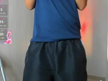 Chaturbate Live Sex Cam of maxfrost1