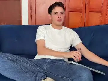 Chaturbate Nude Webcam of liam_enzho