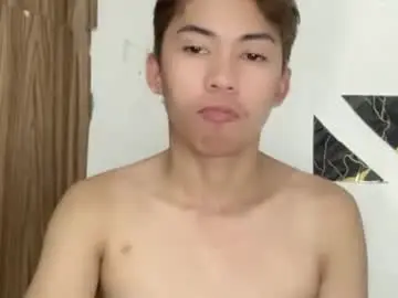 Chaturbate Live Sex Cam of yourcummer_april