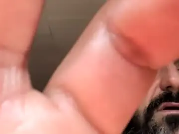 Chaturbate Sex Chat of hungitalian40