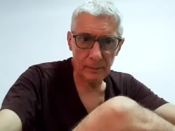 Chaturbate Live Sex Cam of cucaio18
