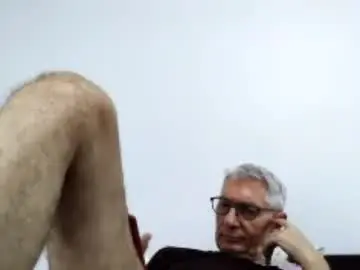 Chaturbate Live Sex Cam of cucaio18