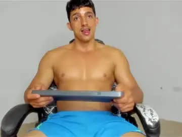 Chaturbate Watch Live Sex Cams of jacob_black21