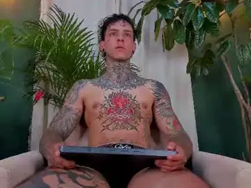Chaturbate Nude Webcam of aron_ford