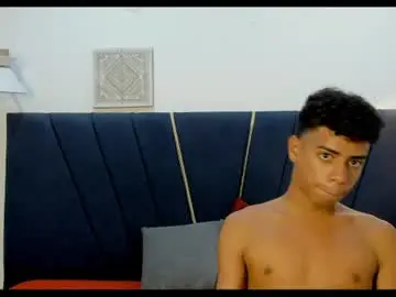 Chaturbate Best live sex cam show of alexx_cum18