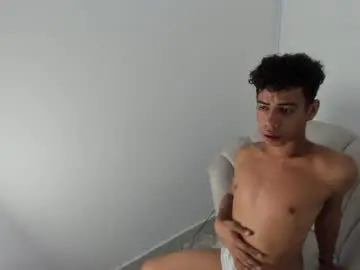 Chaturbate Live Sex of alexx_cum18