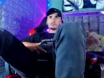 Chaturbate Free Live Porn of axell_cross2