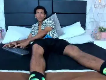 Chaturbate Live Sex Cam of marckthompson