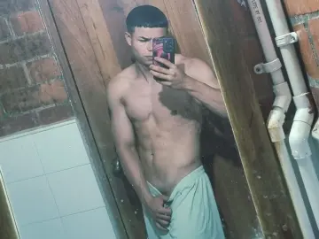 Imlive Sex Cam of alexander_Cr