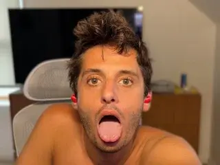 Streamate Watch Live Sex Cams of Therealdylansdick