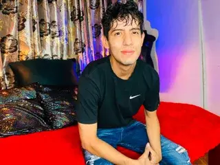 Streamate Live Sex Cam of sexyhairy19