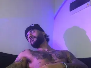 Streamate Best live sex cam show of yio_cohen18