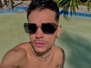 Streamate Nude Webcam of Pitter_Thompson31