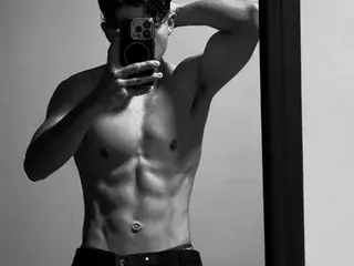 Streamate Free Live Porn of NicolaiKarav