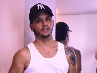 Streamate Live Sex Cam of RickyVill100