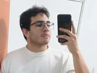 Streamate Best Webcam of DYLAN_SOLER