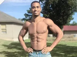 Streamate Free Porn Cam of ZekeFrost