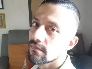 Streamate Watch Live Sex Cams of Joanmilo