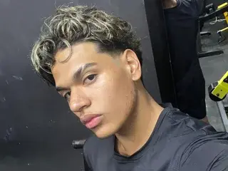 Streamate Live Porn of Marco_delux
