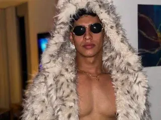 Streamate Free Live Porn of Alan_pitt