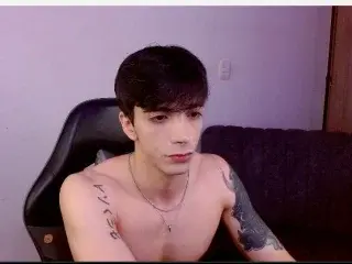 Streamate Live Sex Cam of Hello333