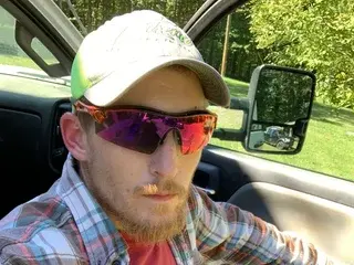 Streamate Live Sex Cam of BenjaminSteel