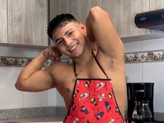 Streamate Private Sex Chat of RichiMontes19