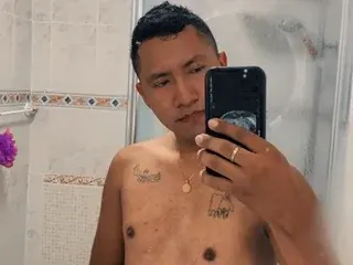 Streamate Free Porn Cam of Alessandro_28
