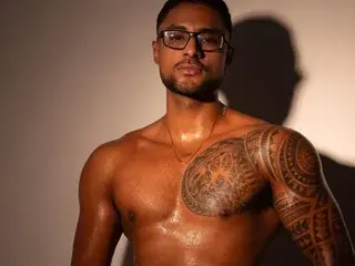 Streamate Sex Cam of Liam_Garcia