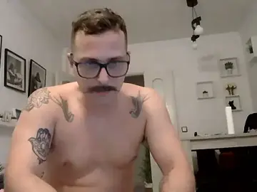 Stripchat Sex Cam of yanick931