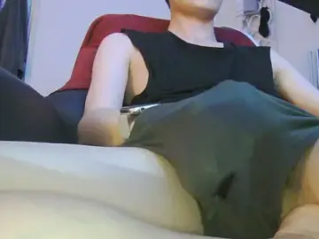 Stripchat Sex Cam of Ray175oo