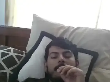 Stripchat Live Sex Cam of Mateotubbe