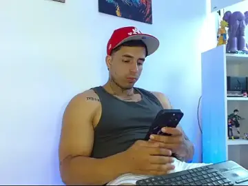 Stripchat Live Sex Cam of Jacobb_Phoenix