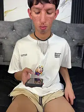 Stripchat Free Porn Cam of Noah-fire