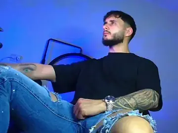 Stripchat Watch Live Sex Cams of XanderCage99