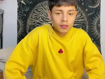 Stripchat Private Sex Chat of Andy_Belier23
