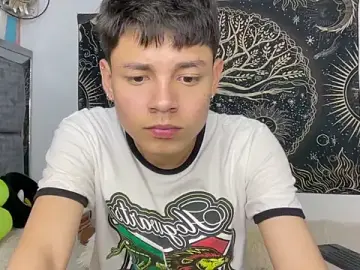 Stripchat Watch Live Sex Cams of Andy_Belier23
