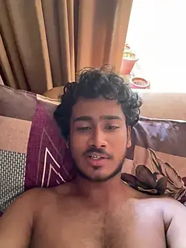 Stripchat Watch Live Sex Cams of yheeboi